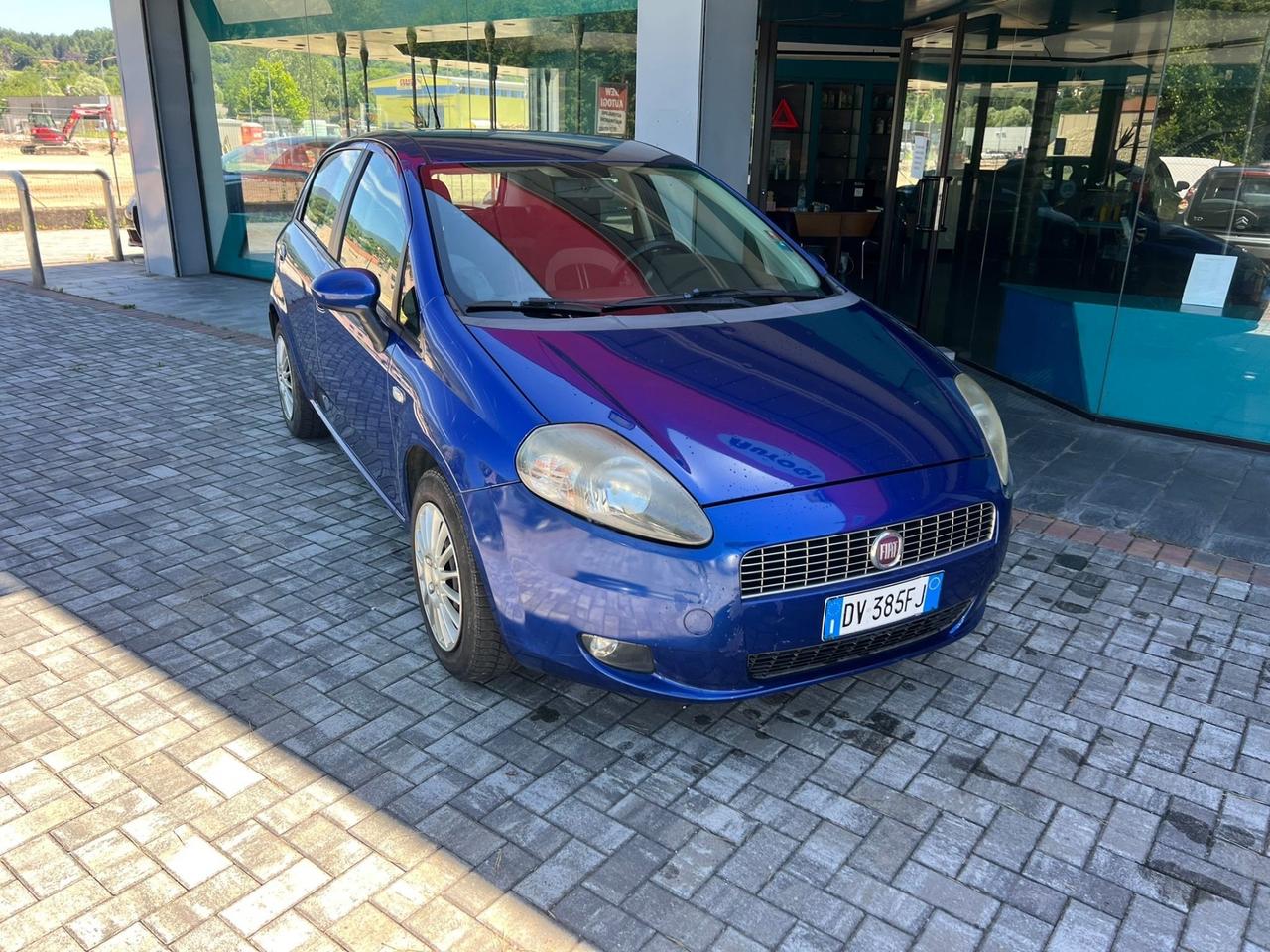 Fiat Grande Punto 1.2 BENZINA - NEOPATENTATI