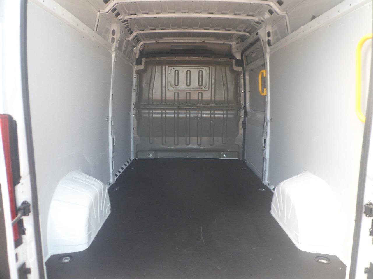 Fiat Ducato furgone lungo
