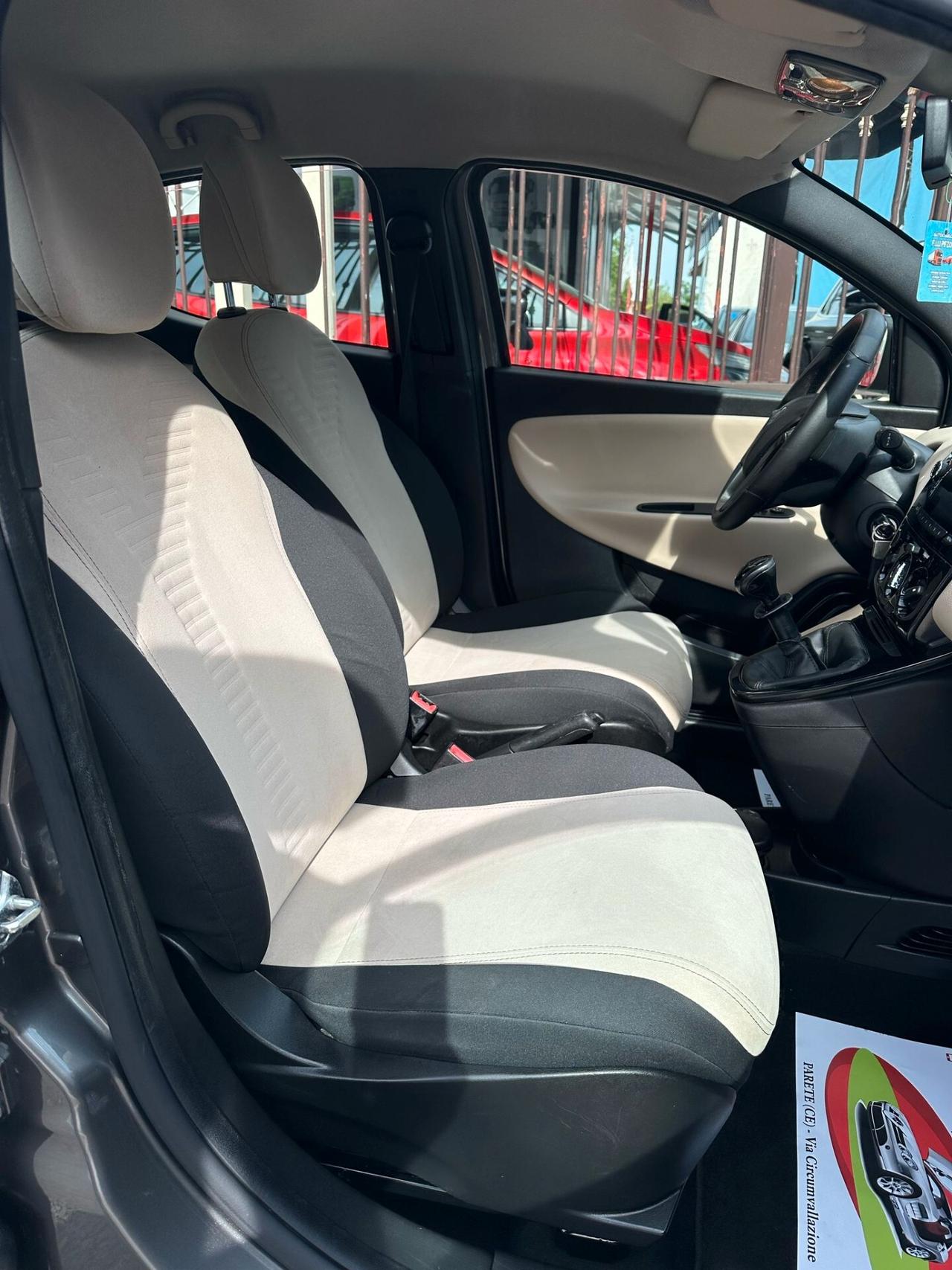 Lancia Ypsilon 1.2 69 CV 5 porte GPL Ecochic Gold