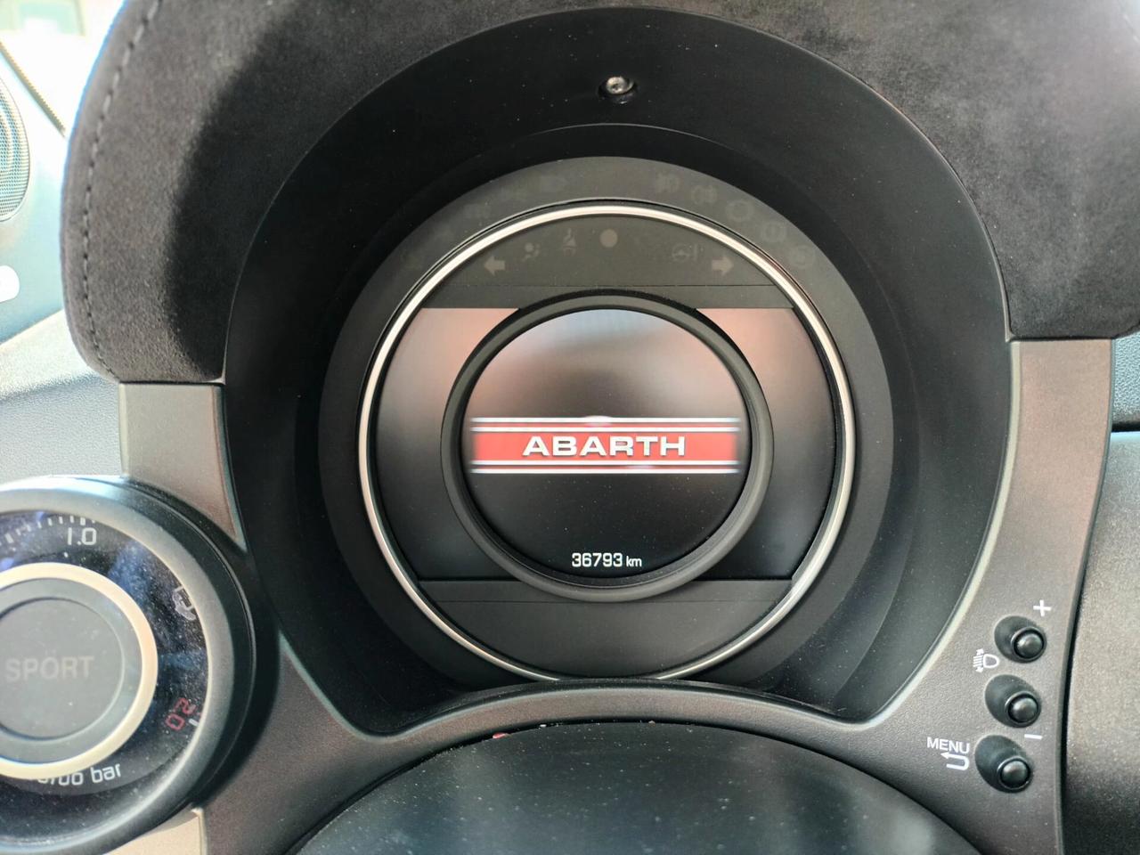 Abarth 695 Cabrio 1.4 Turbo T-Jet 180 CV Auto