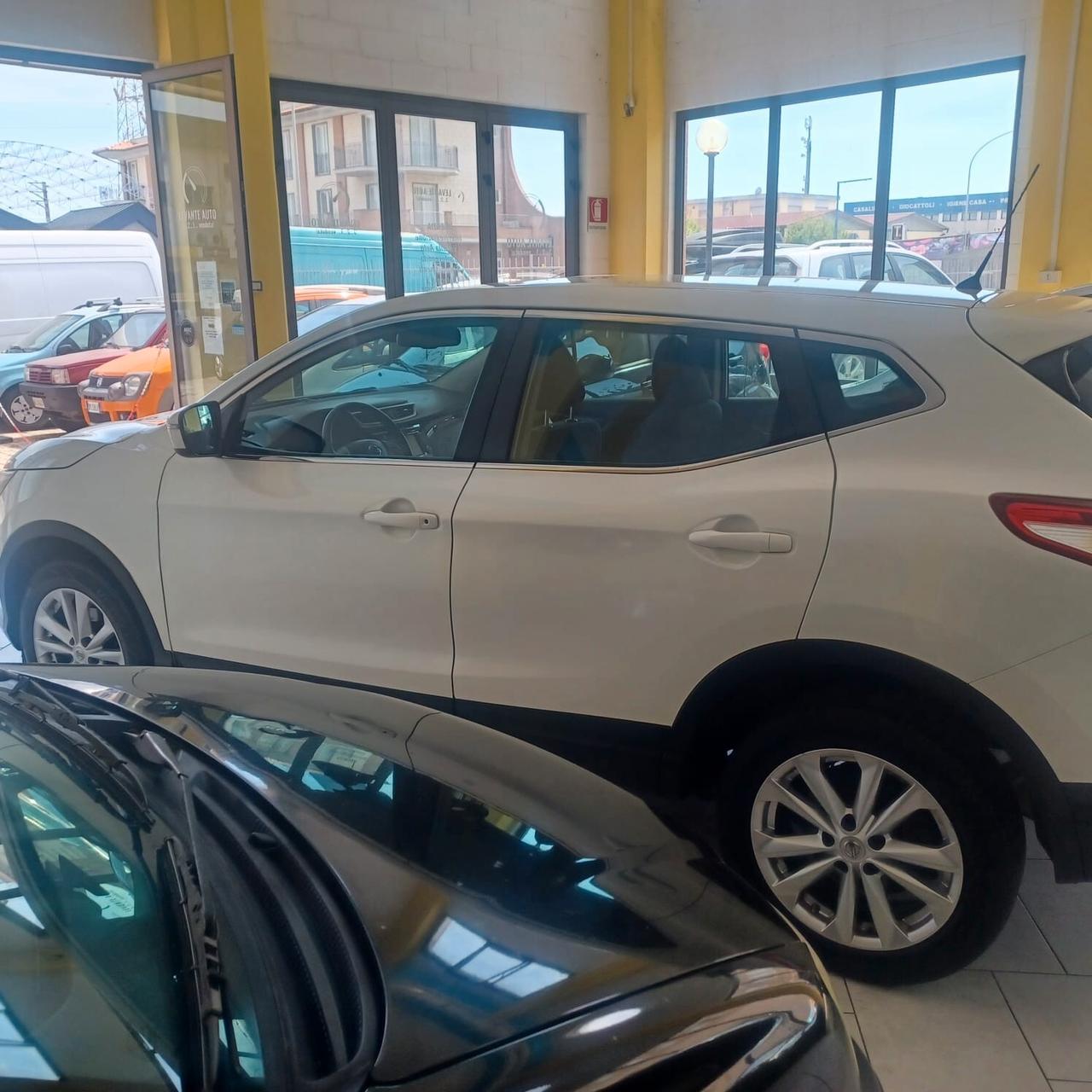 PERFETTA NISSAN QASHQAI 1.2 GARANZIA INCLUSA