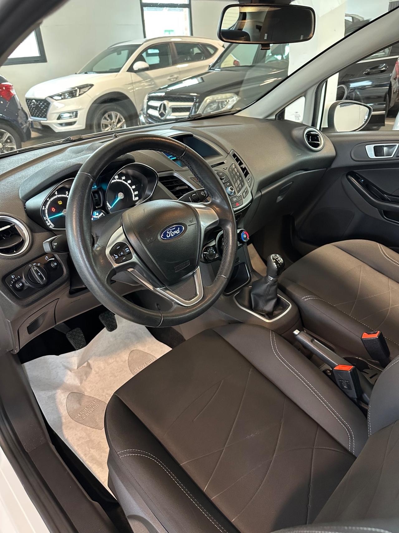 Ford Fiesta 1.2 60CV 5 porte Titanium