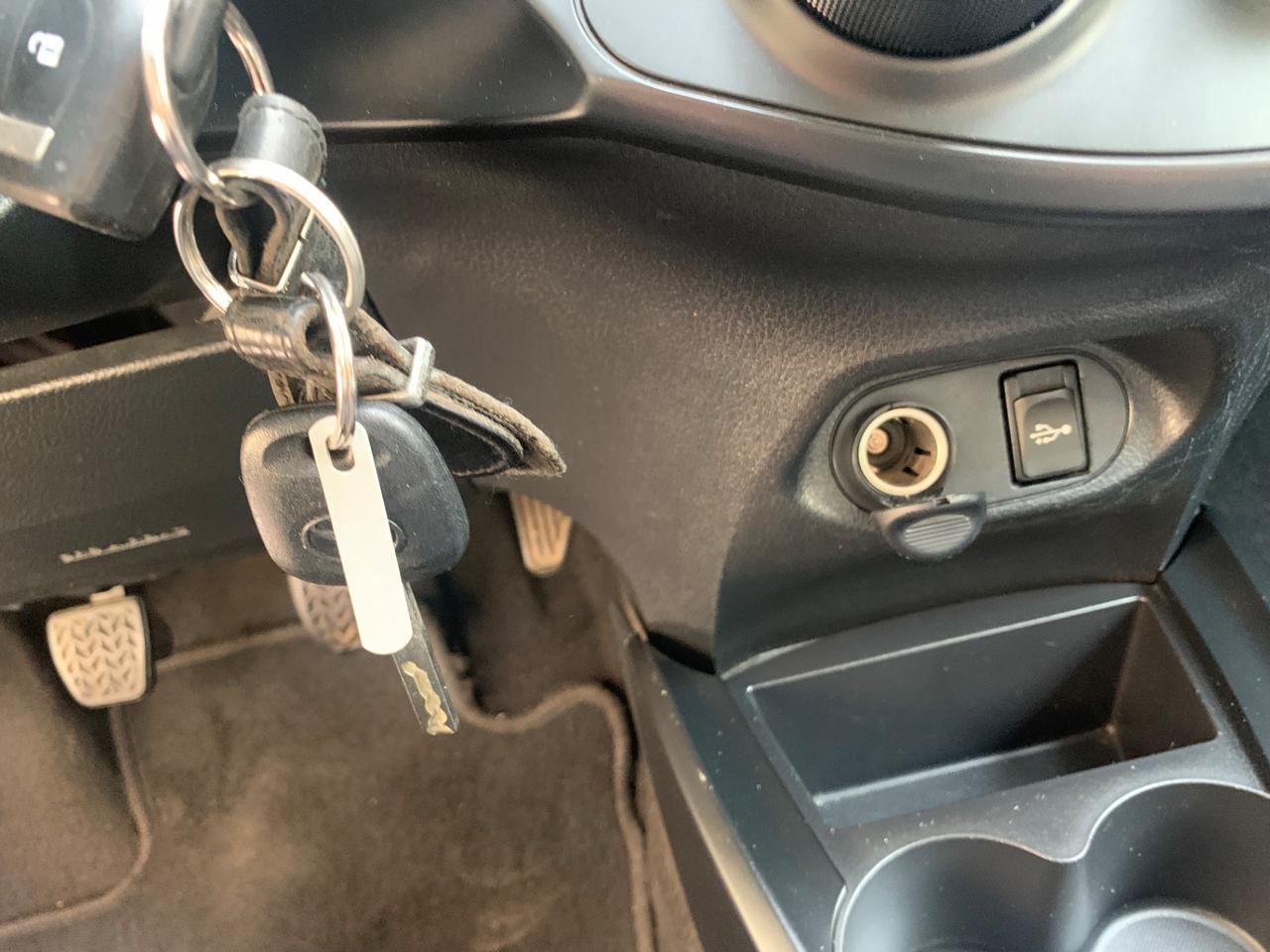 Toyota Yaris 1.0 5 porte 10/2015 km 86000