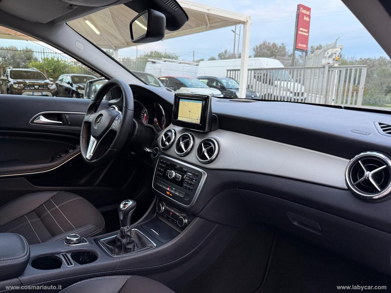 MERCEDES-BENZ GLA 200 CDI Sport