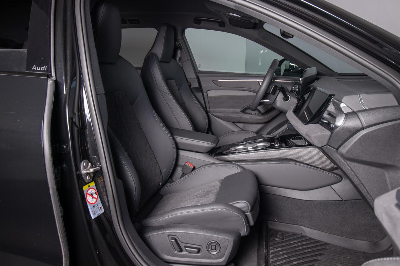 Audi A6 Avant 2.0 Tdi S Line Quattro S-tronic Edition One