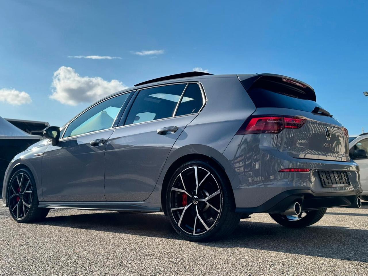 Volkswagen Golf 8 GTI 2.0 TSI DSG