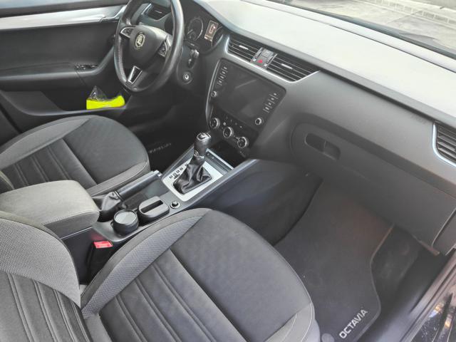 SKODA Octavia 1.5 DSG Wagon Executive G-Tec