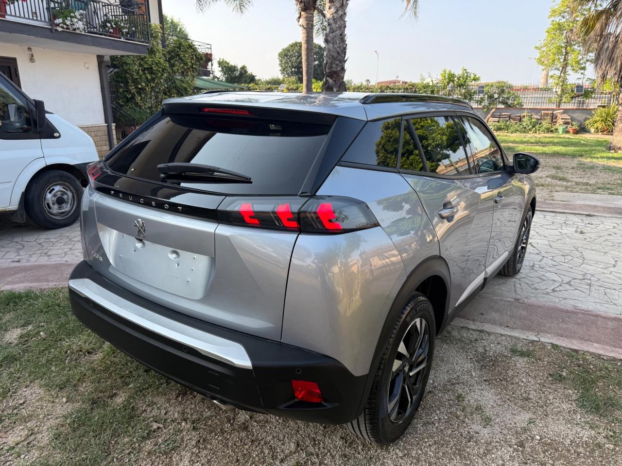 Peugeot 2008 BlueHDi 130 S&S EAT8 Allure Pack