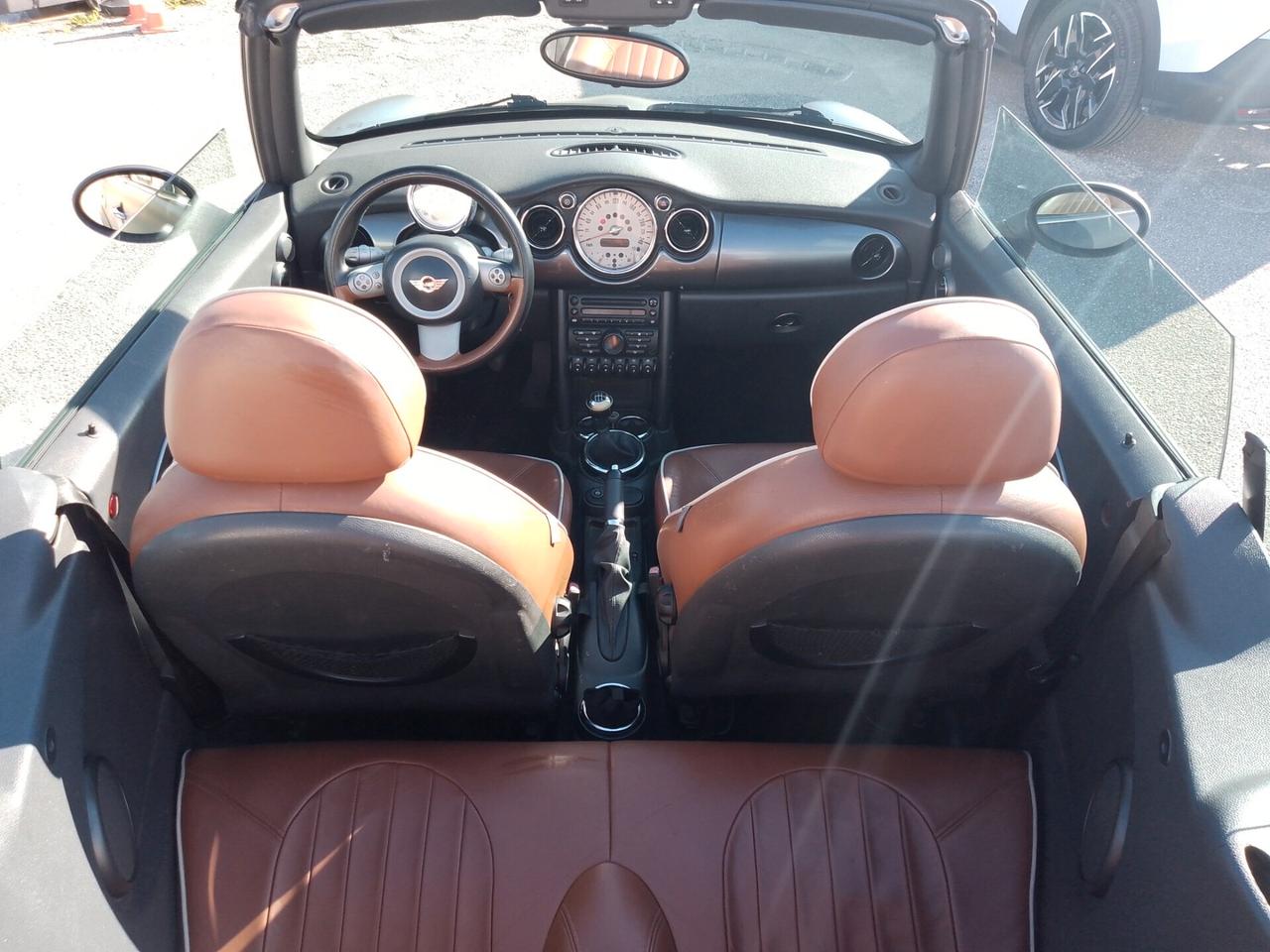 Mini Cooper Cabrio GPL - SIDEWALK