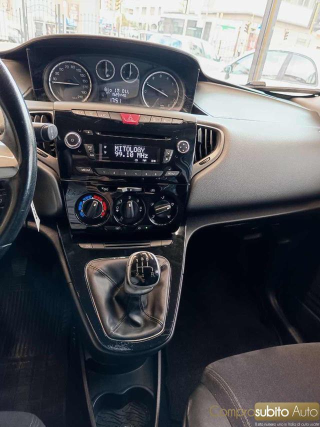 LANCIA Ypsilon 1.2 69 CV 5 porte S&S Platinum