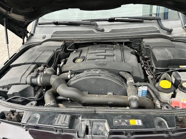 Land Rover Discovery 4 3.0 SDV6 255CV SE