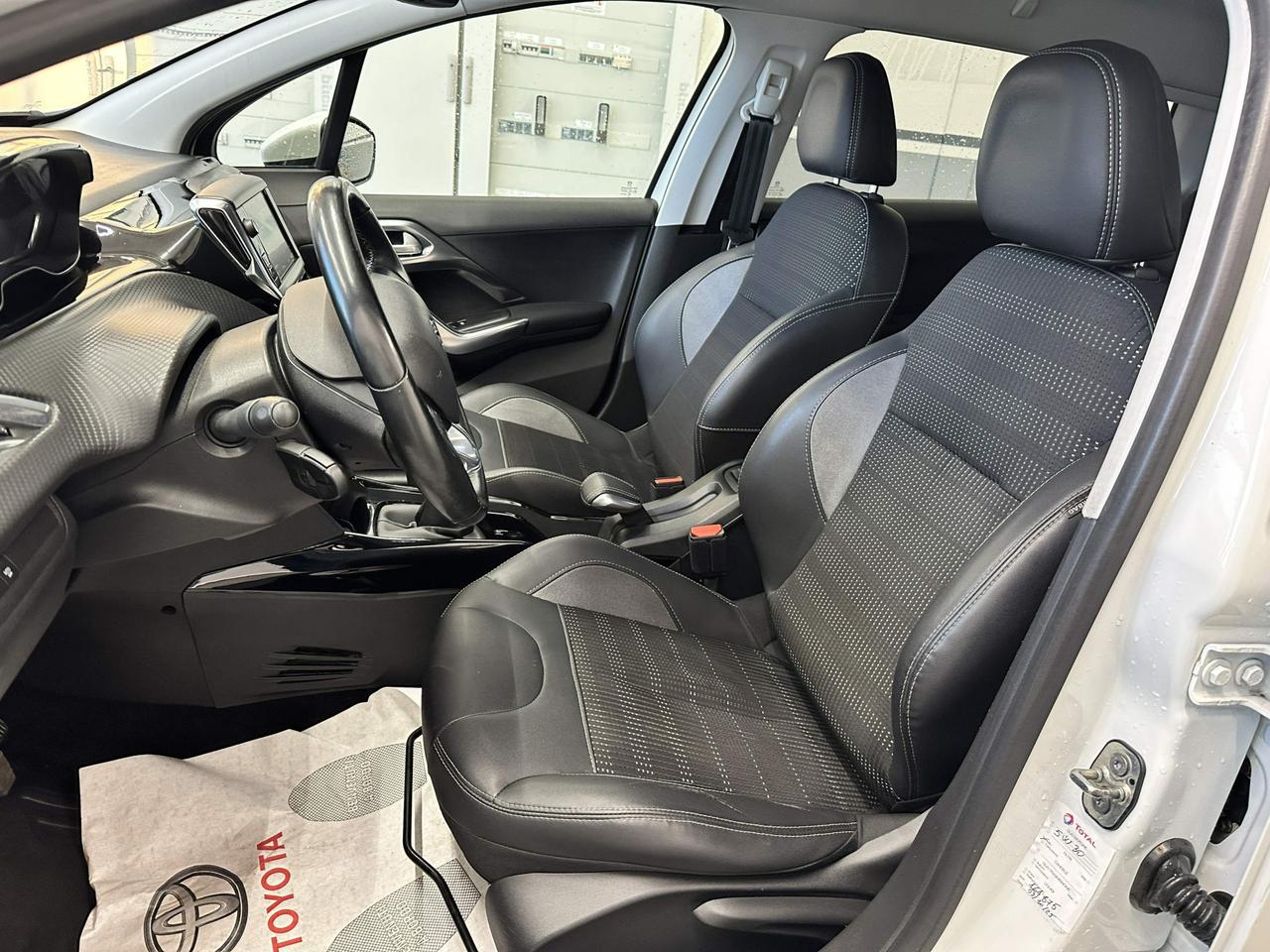 Peugeot 2008 1.5 bluehdi Allure s&s 100cv 5marce