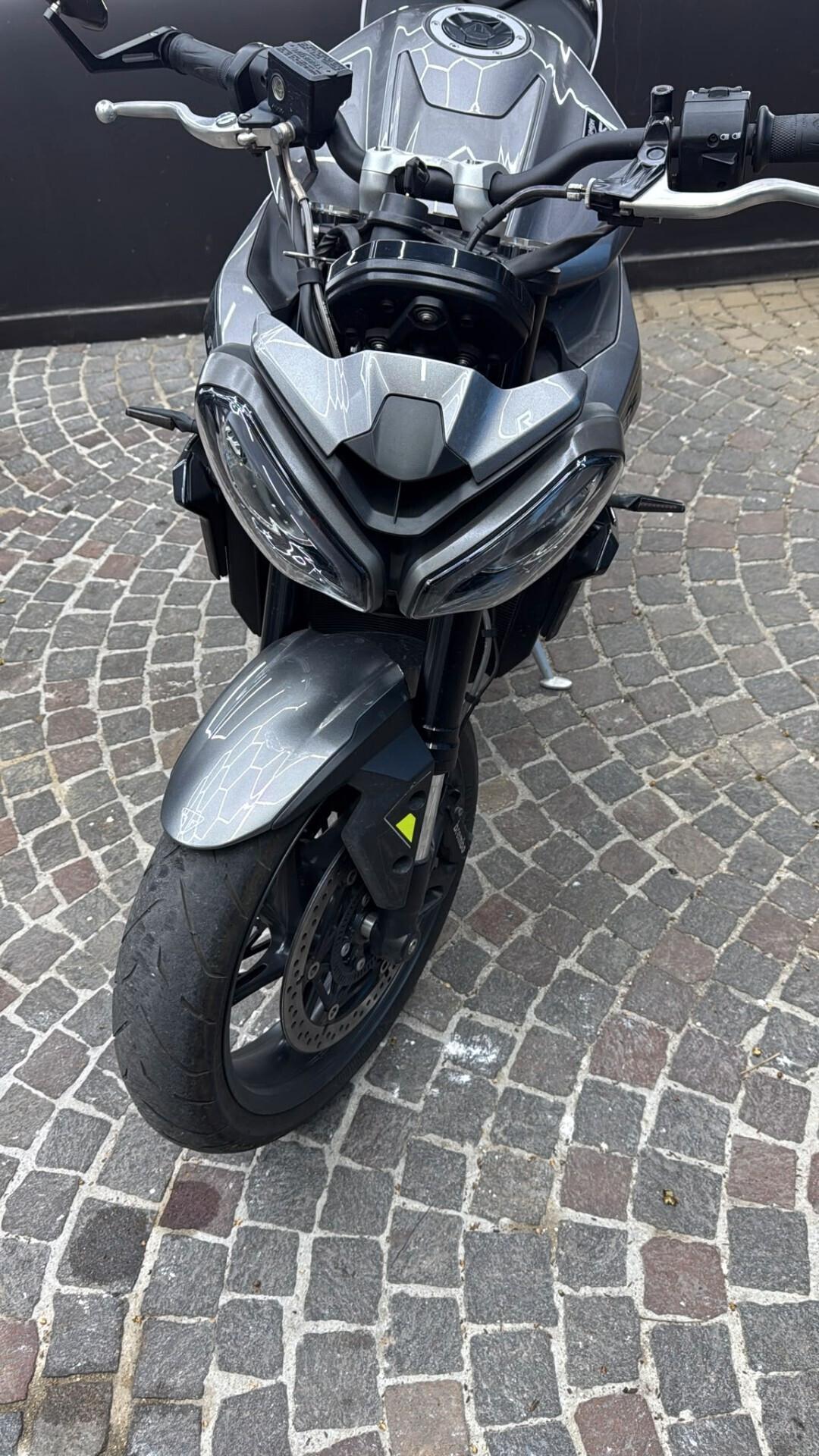 Triumph Street Triple