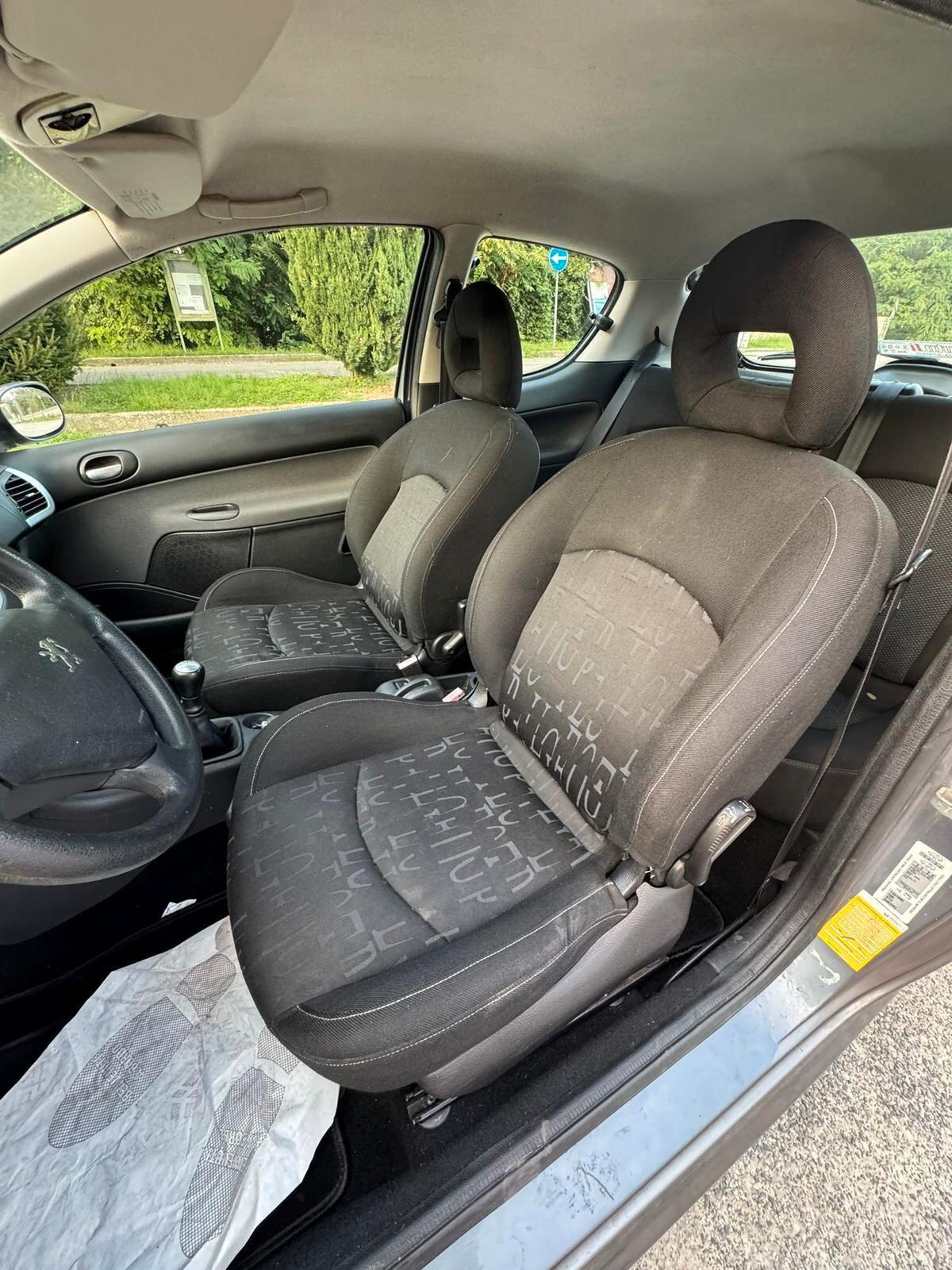 Peugeot 206 + 1.1 Gpl Tutti i Lavori fatti : Distribuzione, bracci ecc Garantita e Finanziabile