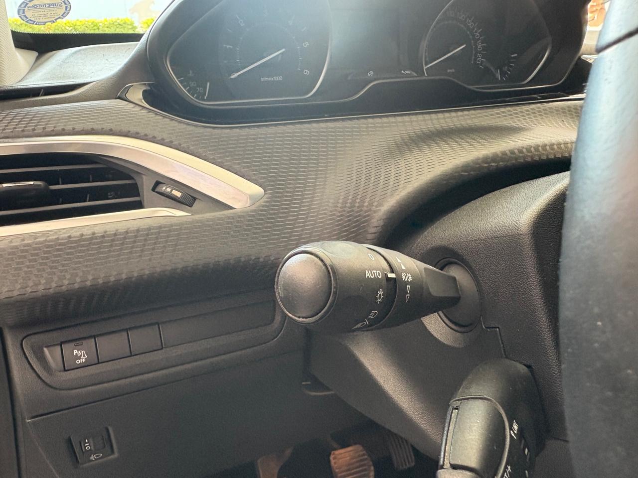 Peugeot 208 BlueHDi 75 5 porte Allure