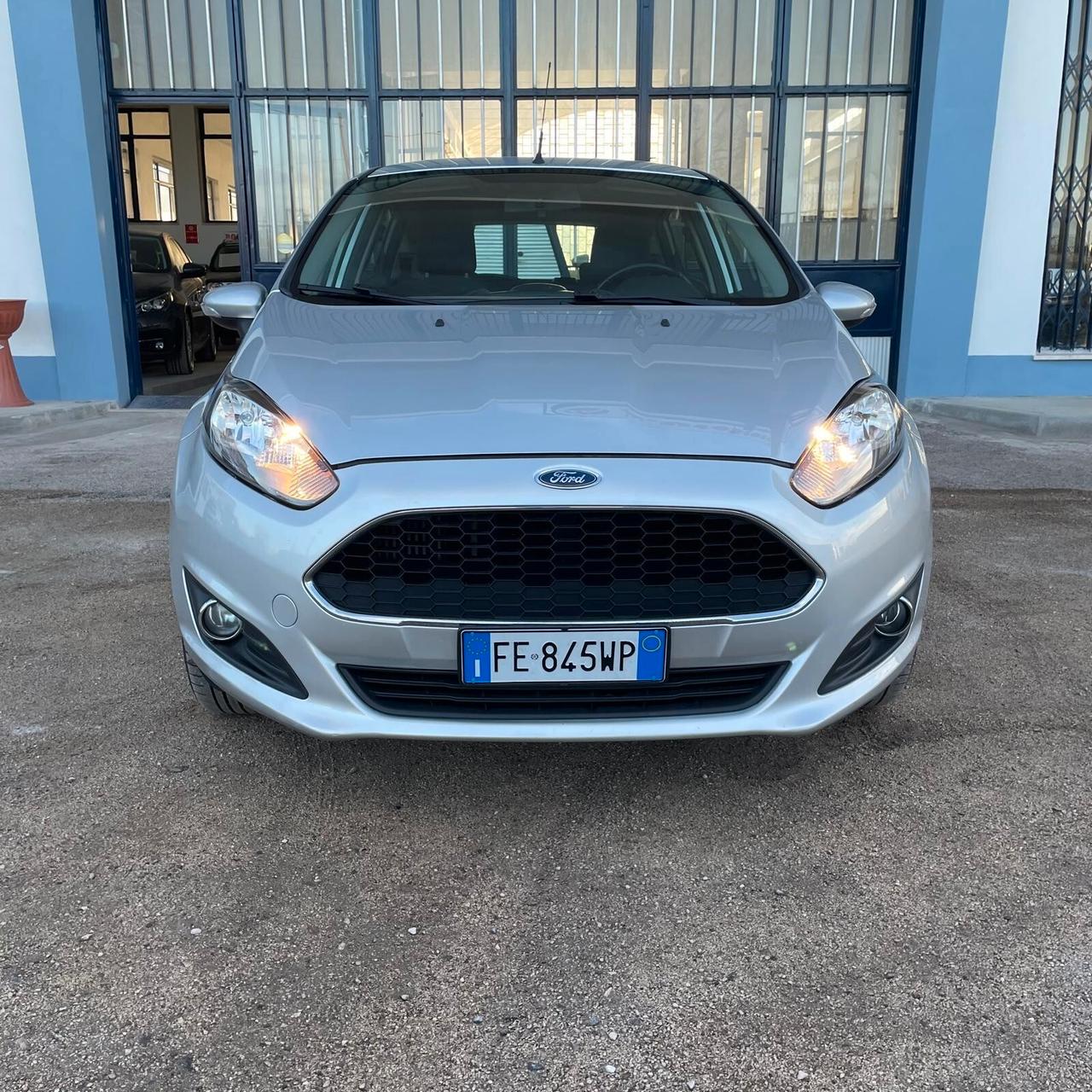 Ford Fiesta 1.5 TDCi 75CV 5 porte Titanium