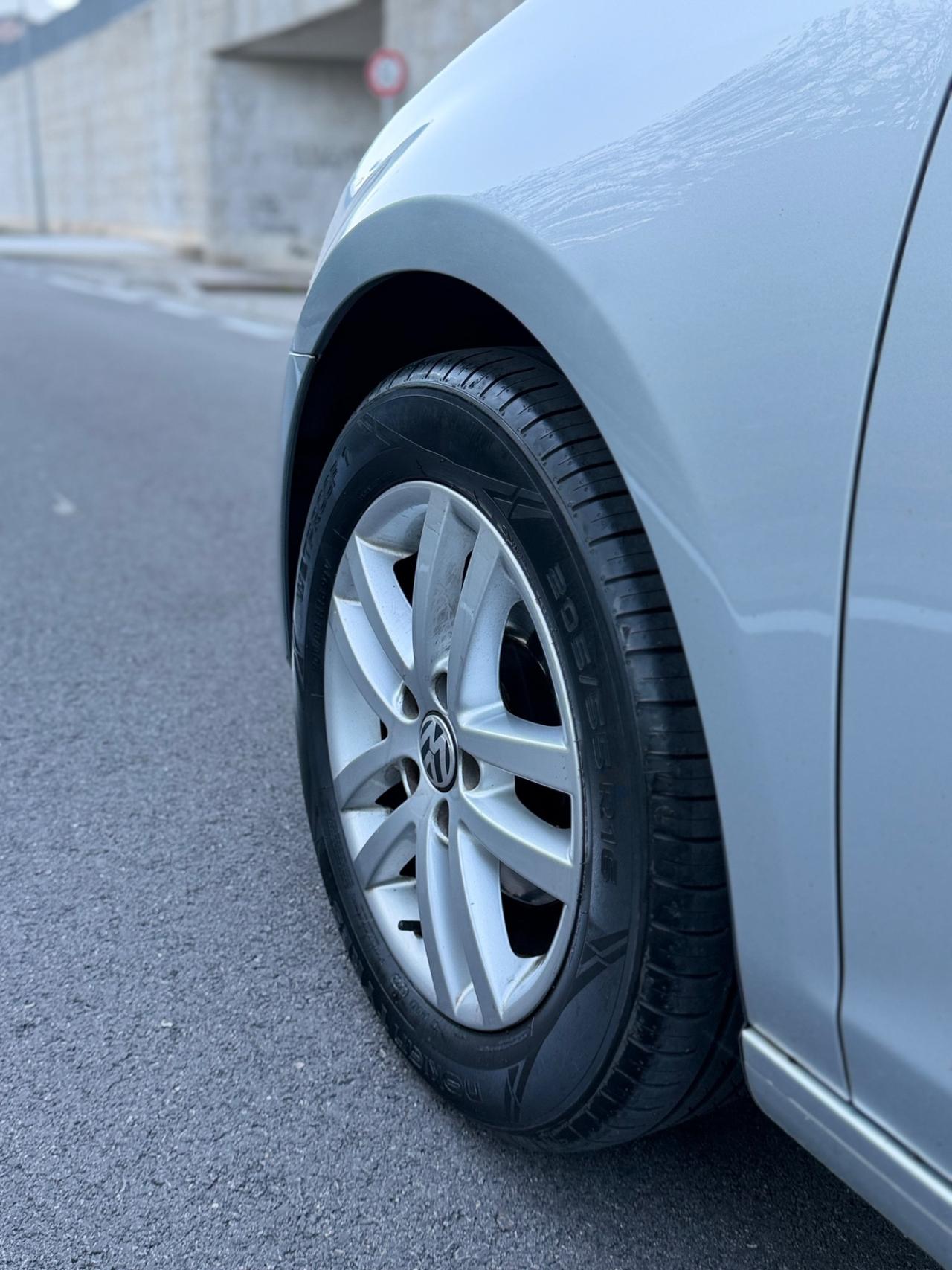 Volkswagen Golf 1.6 TDI ok neopatentati