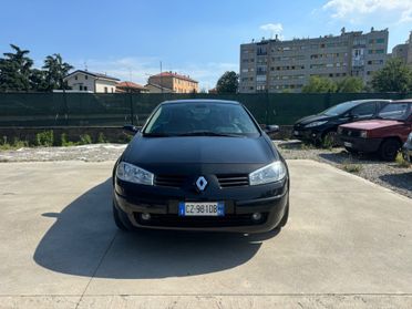 Renault Mégane C-C 1.9 dCi/130CV Luxe Dynamique
