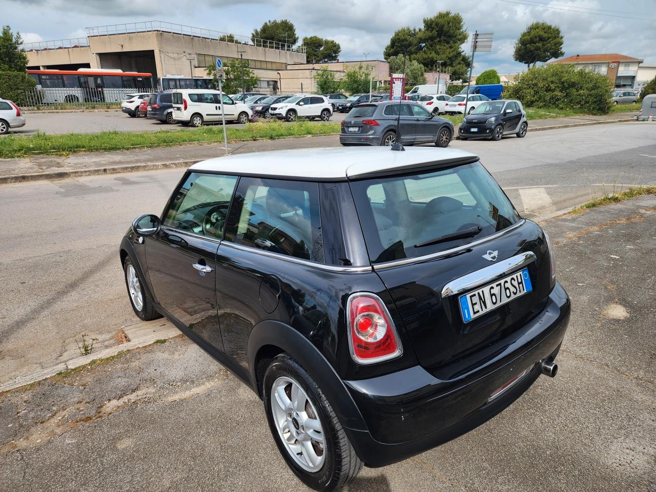 Mini 1.6 16V One (55kW)