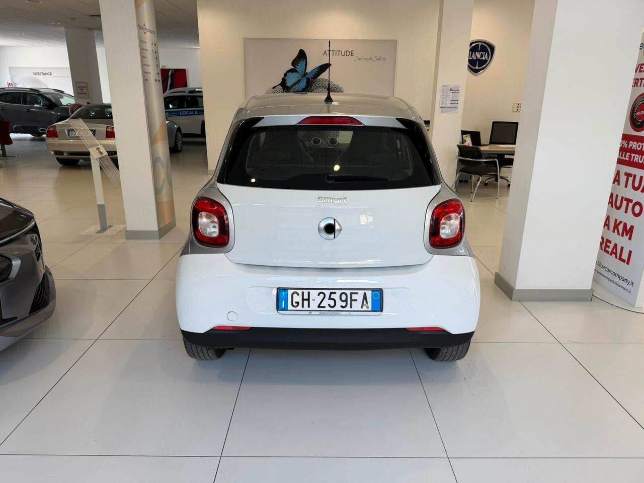 Smart ForFour 70 1.0 twinamic Youngster