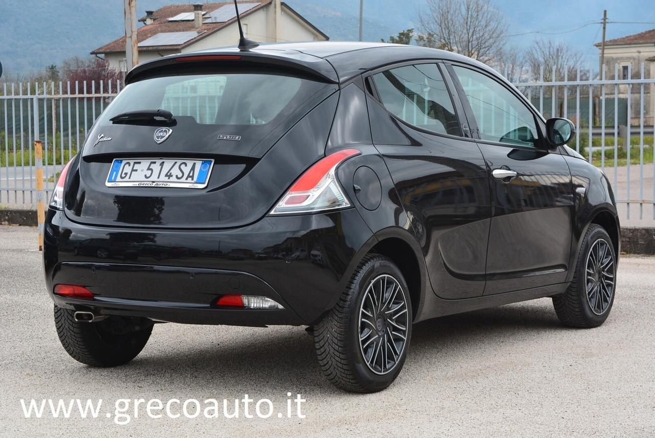 Lancia Ypsilon 1.0 FireFly 5 porte S&S Hybrid Ecochic Gold