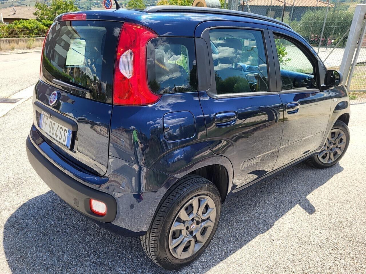 FIAT PANDA 0,9 NP-K-WAY-UNICA PROP-5 POSTI-4 REVIS