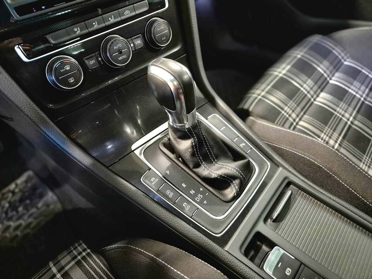 Volkswagen Golf GTD 2.0 TDI DSG 5p. BlueMotion Technology