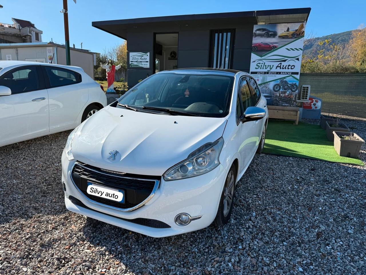 Peugeot 208 1.4 HDi 68 CV 5 porte Allure