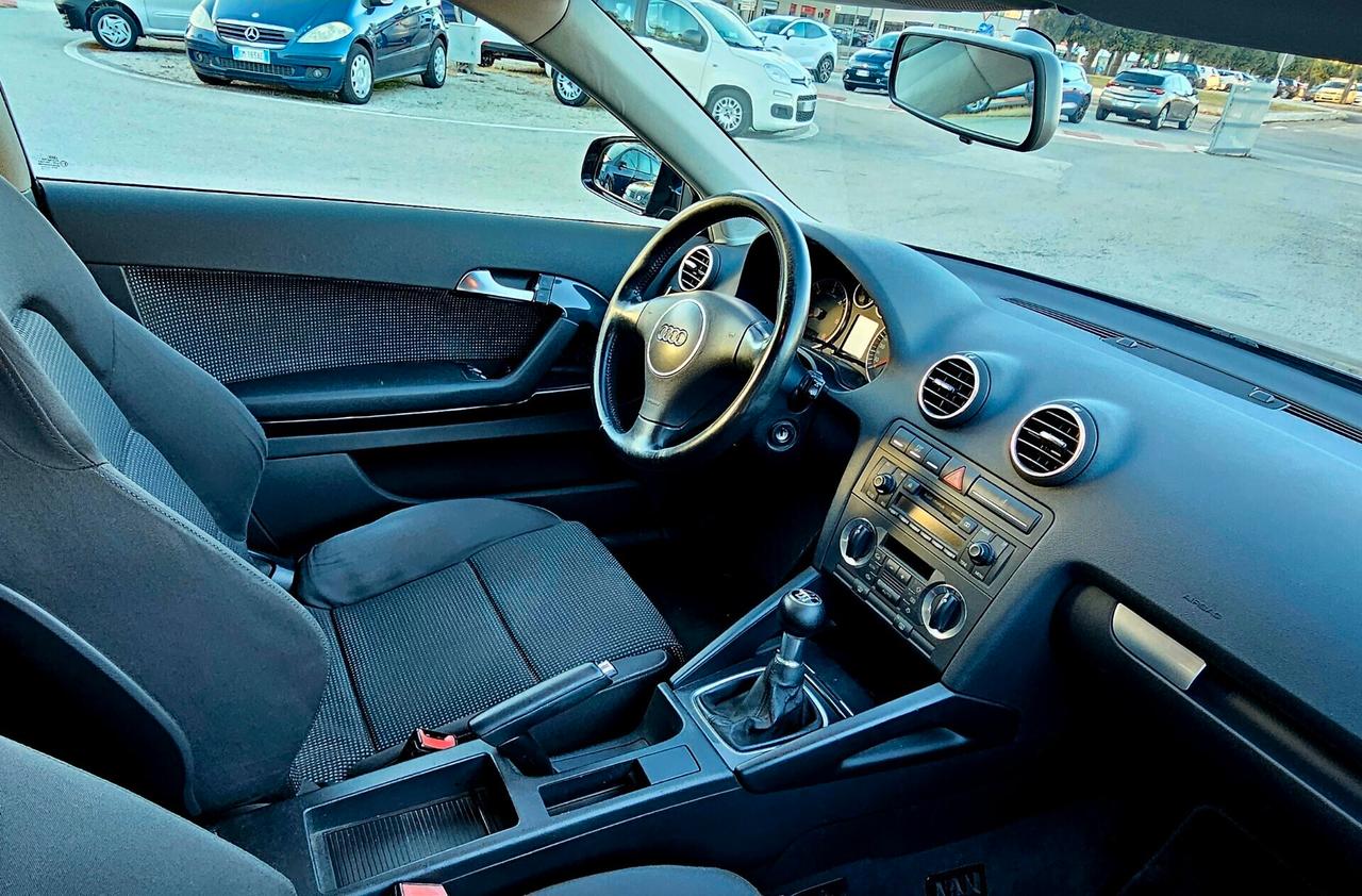 Audi A3 2.0 16V TDI Attraction