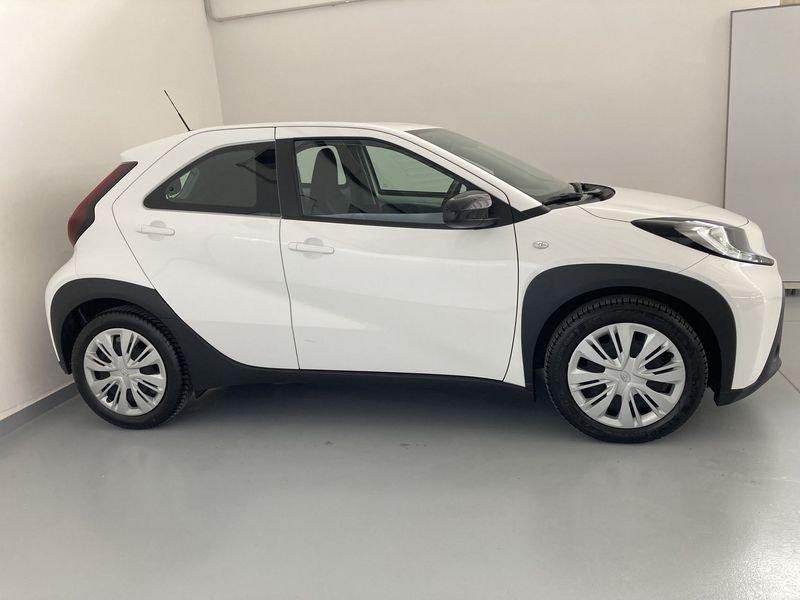 Toyota Aygo X 1.0B (72 CV) Active