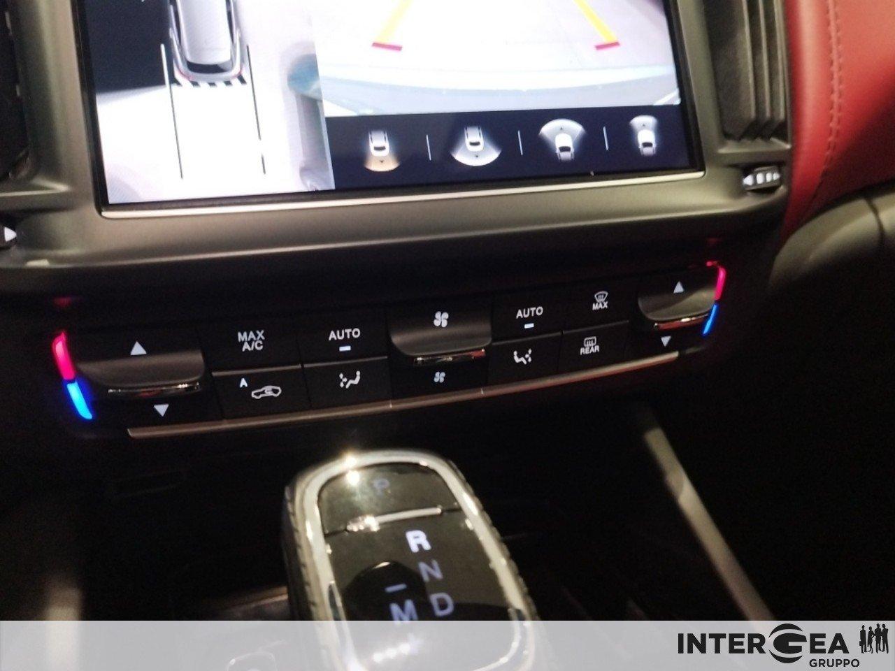 MASERATI Levante 2.0 mhev GT 330cv auto