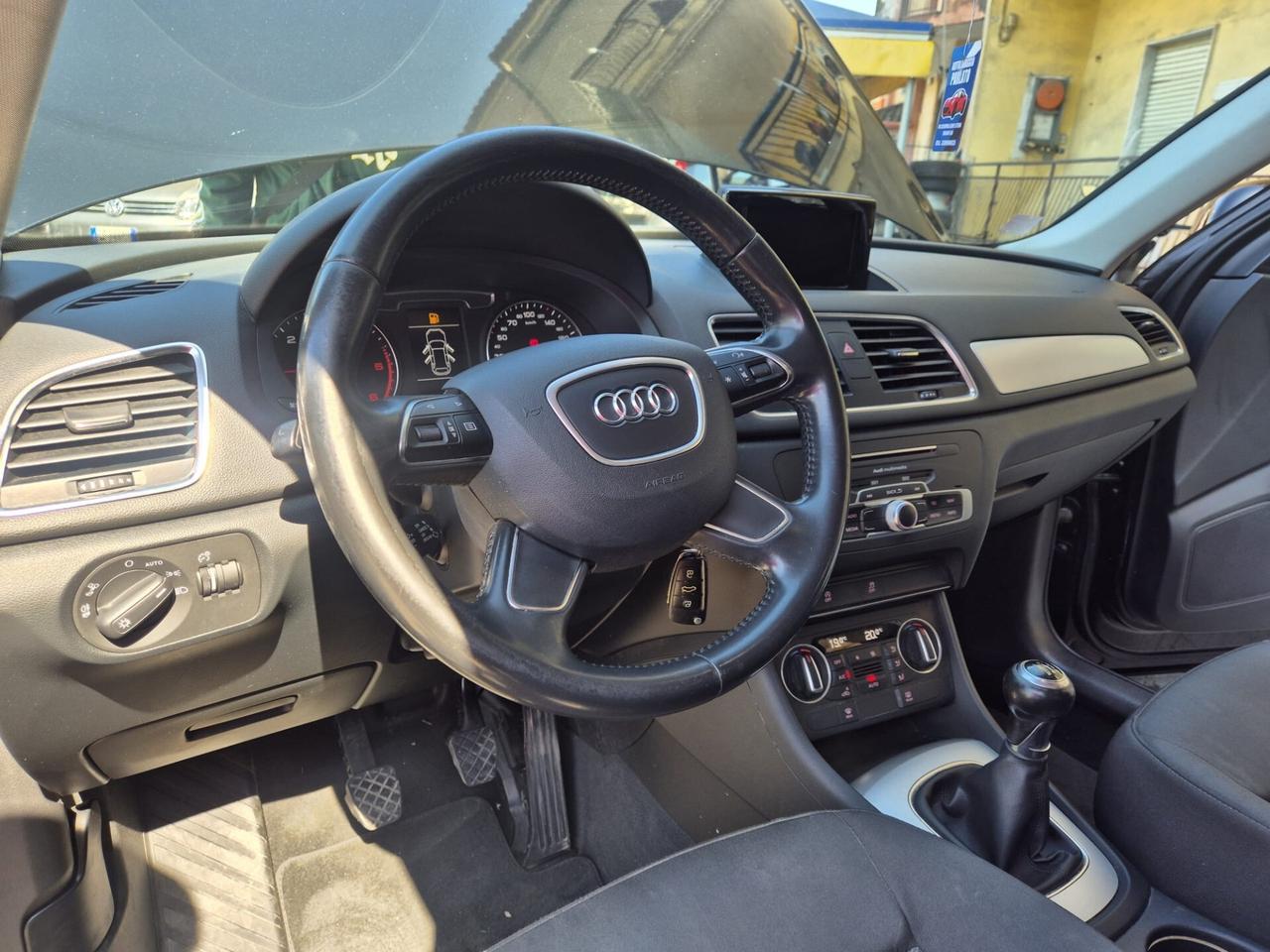 Audi Q3 2.0 TDI 120 CV Sport