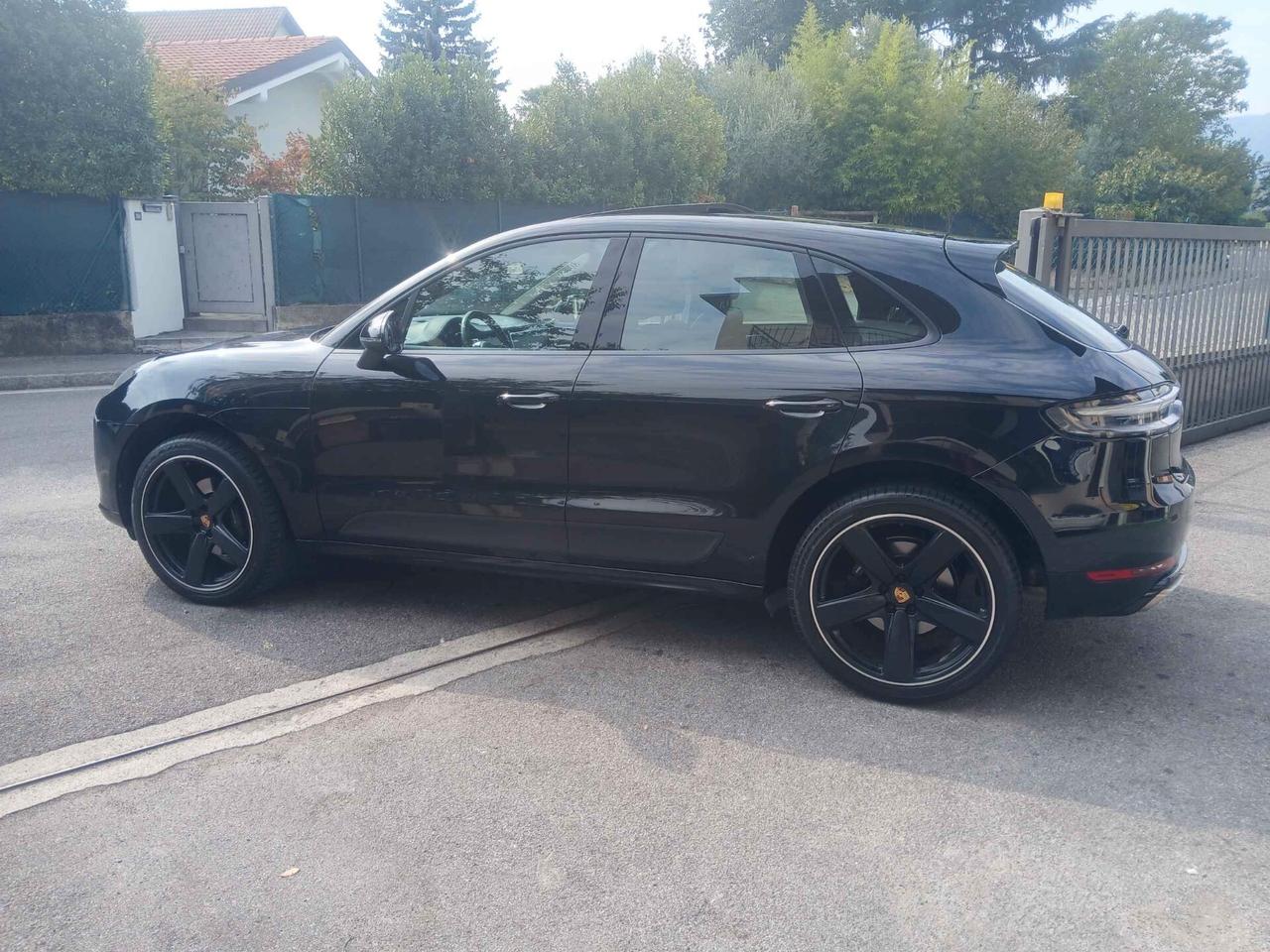 Porsche Macan 2.0 245 CV ANN0 2021 TETTO PANORAMICO