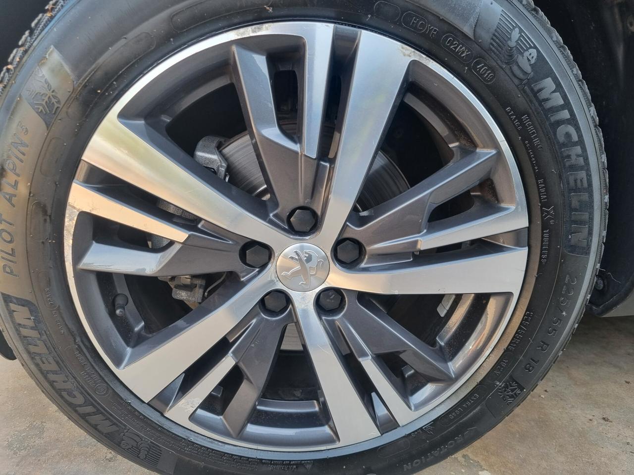 Peugeot 5008 BlueHDi 130 S&S EAT8 Allure Pack