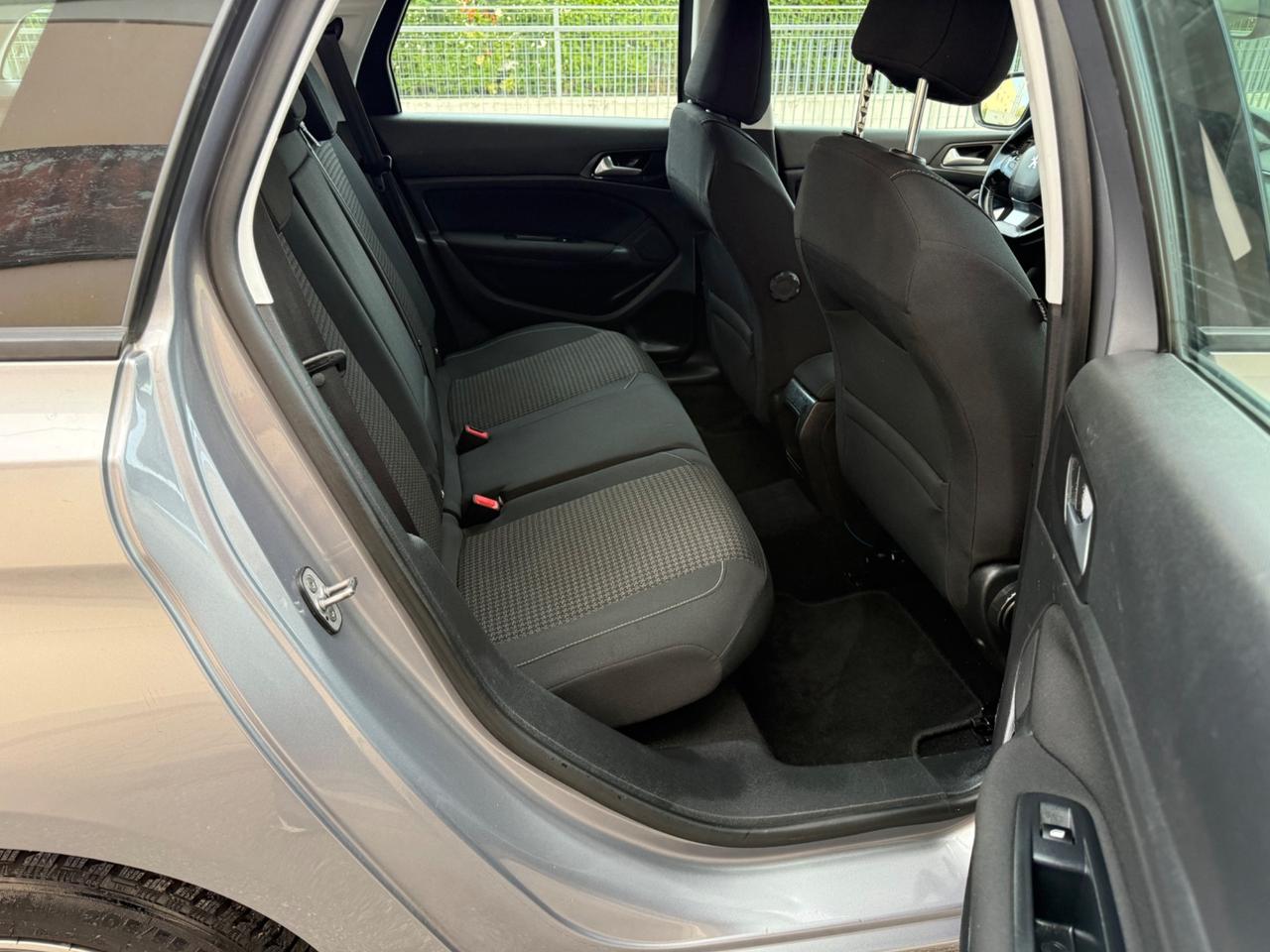 Peugeot 308 BlueHDi 120 S&S Allure