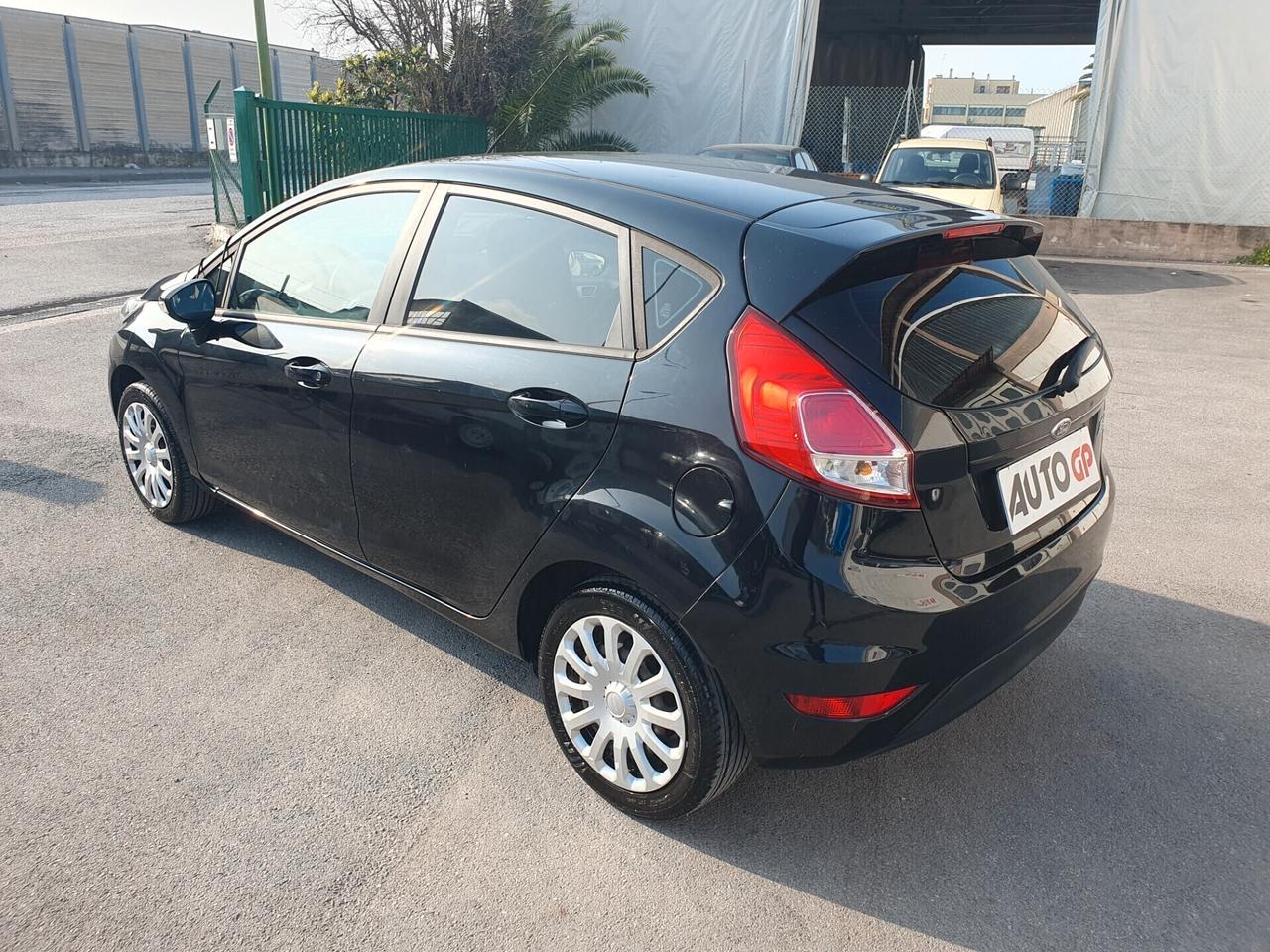 Ford Fiesta 1.5 TDCi 75CV Neopatentati 2015