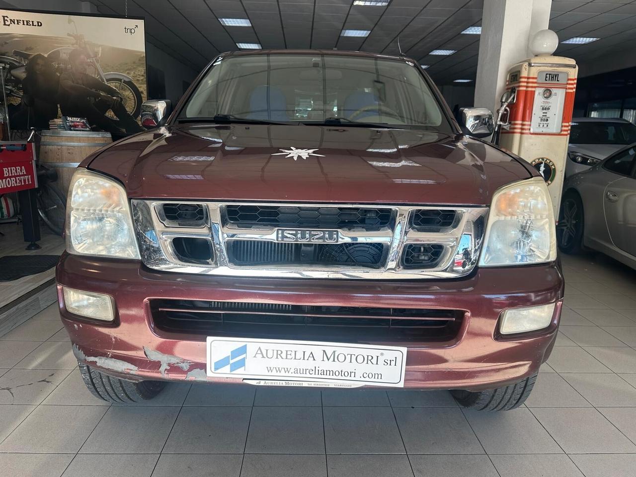 Isuzu D-Max 3.0 TD cat Space Cab 4WD Pick-up 4 posti SUBITO DISP. CON GANCIO TRAINO