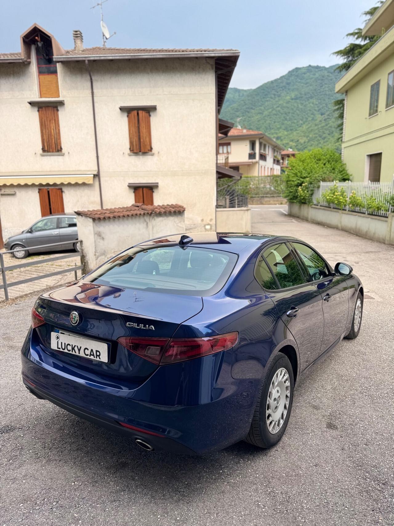 Alfa Romeo Giulia 2.2 Turbodiesel 180 CV Business Sport