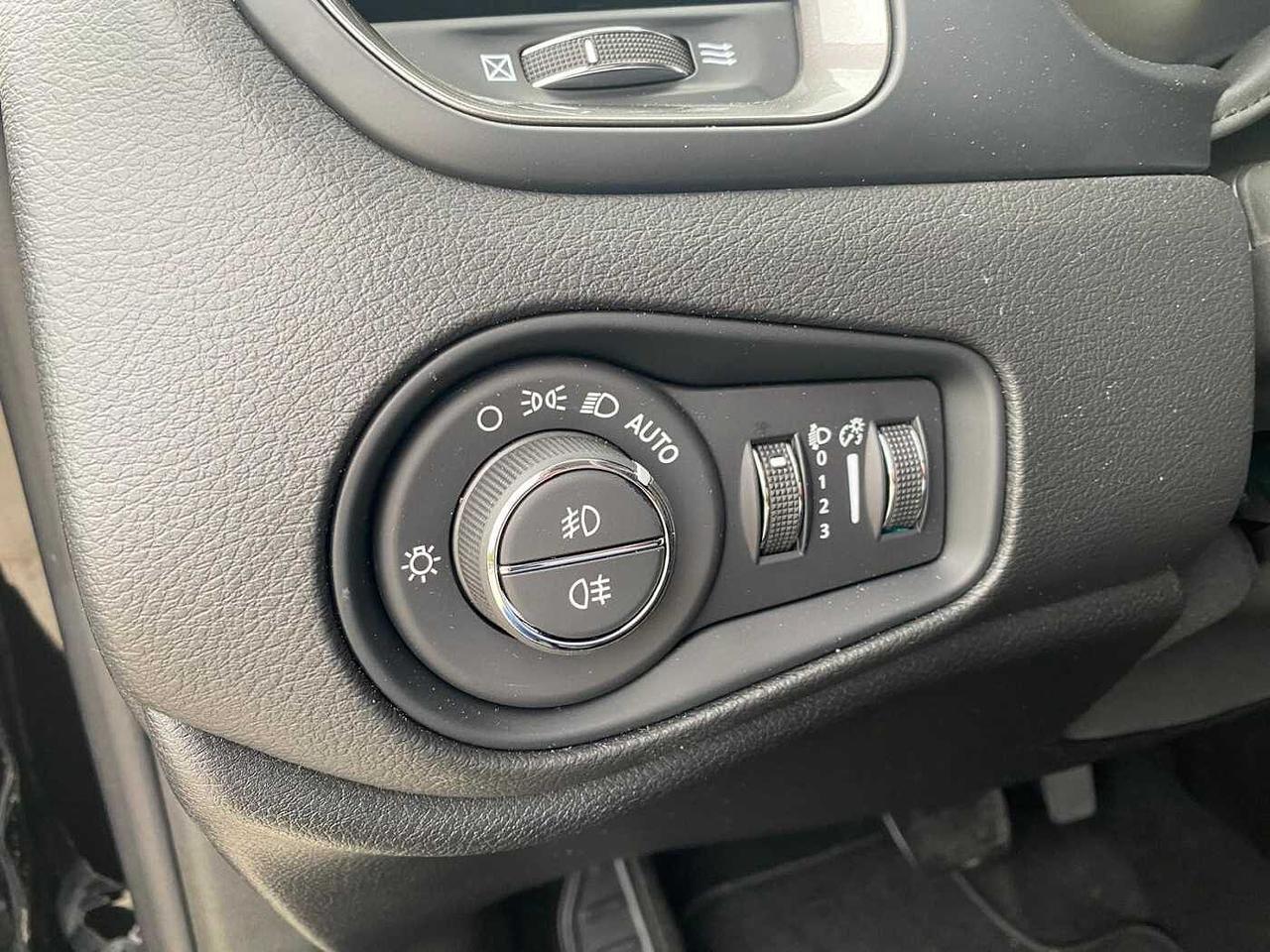 Jeep Renegade 1.5 Turbo T4 MHEV Altitude