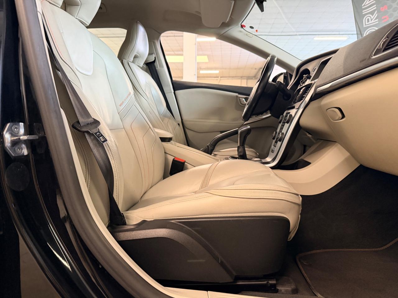 Volvo V40 Cross Country D2 Ocean Race