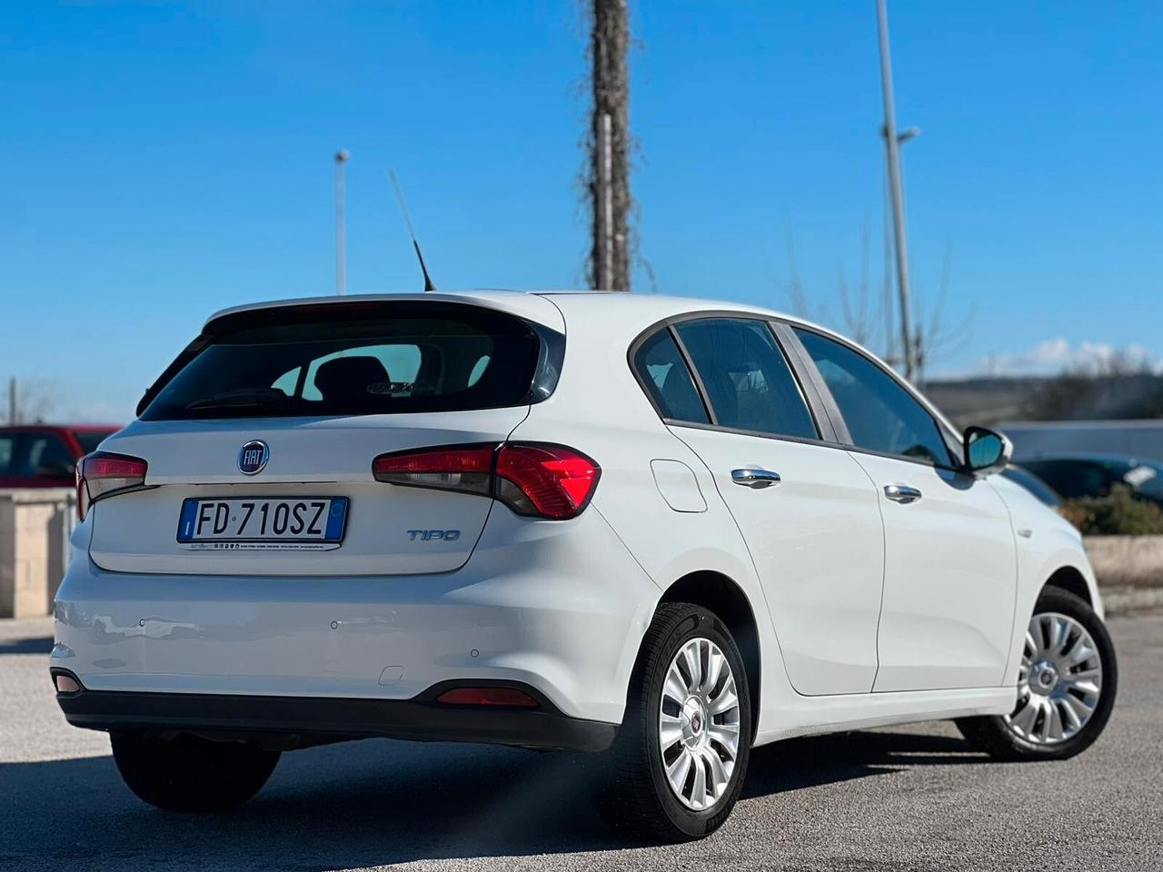 Fiat Tipo 1.6 Mjt S&S 5 porte Easy