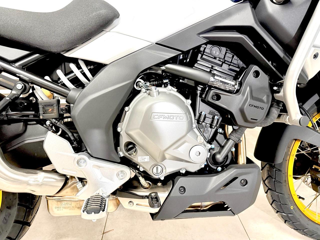 Cf Moto 700MT ADV