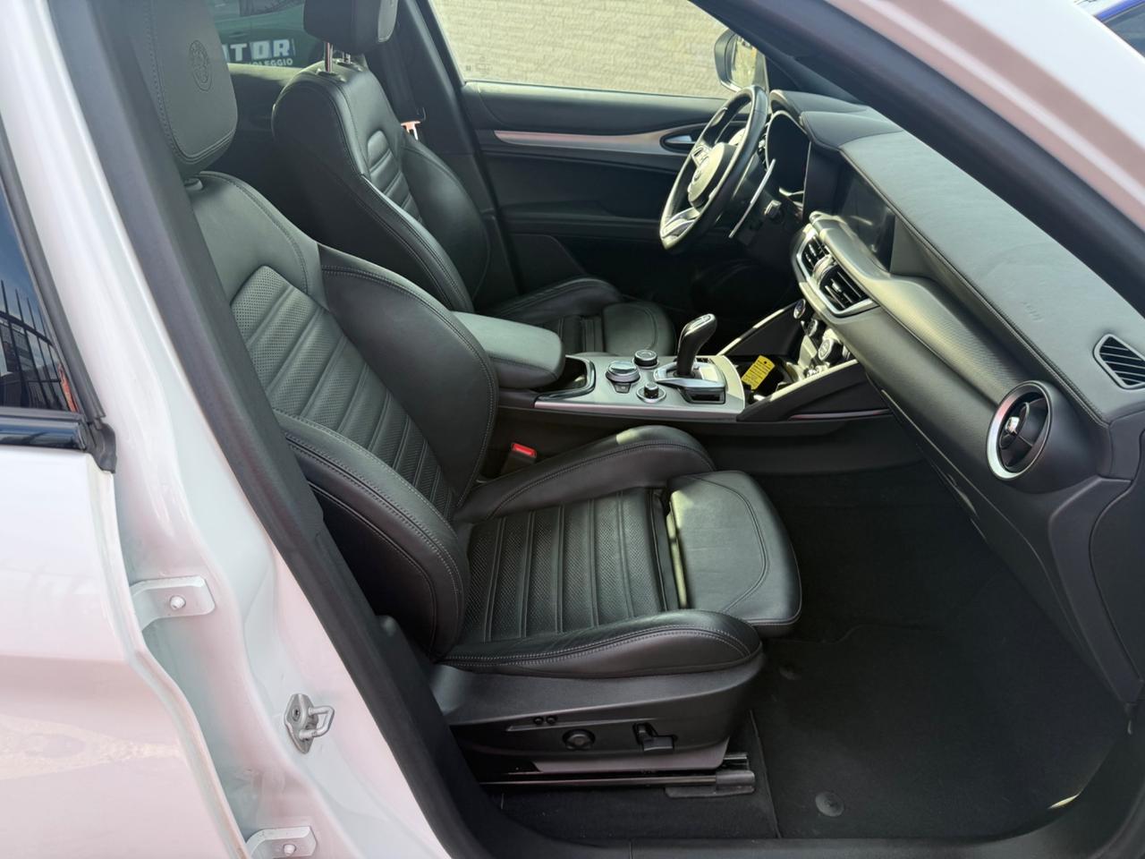 Alfa Romeo Stelvio 2.2 Turbodiesel 210cv AT8 Q4 Veloce