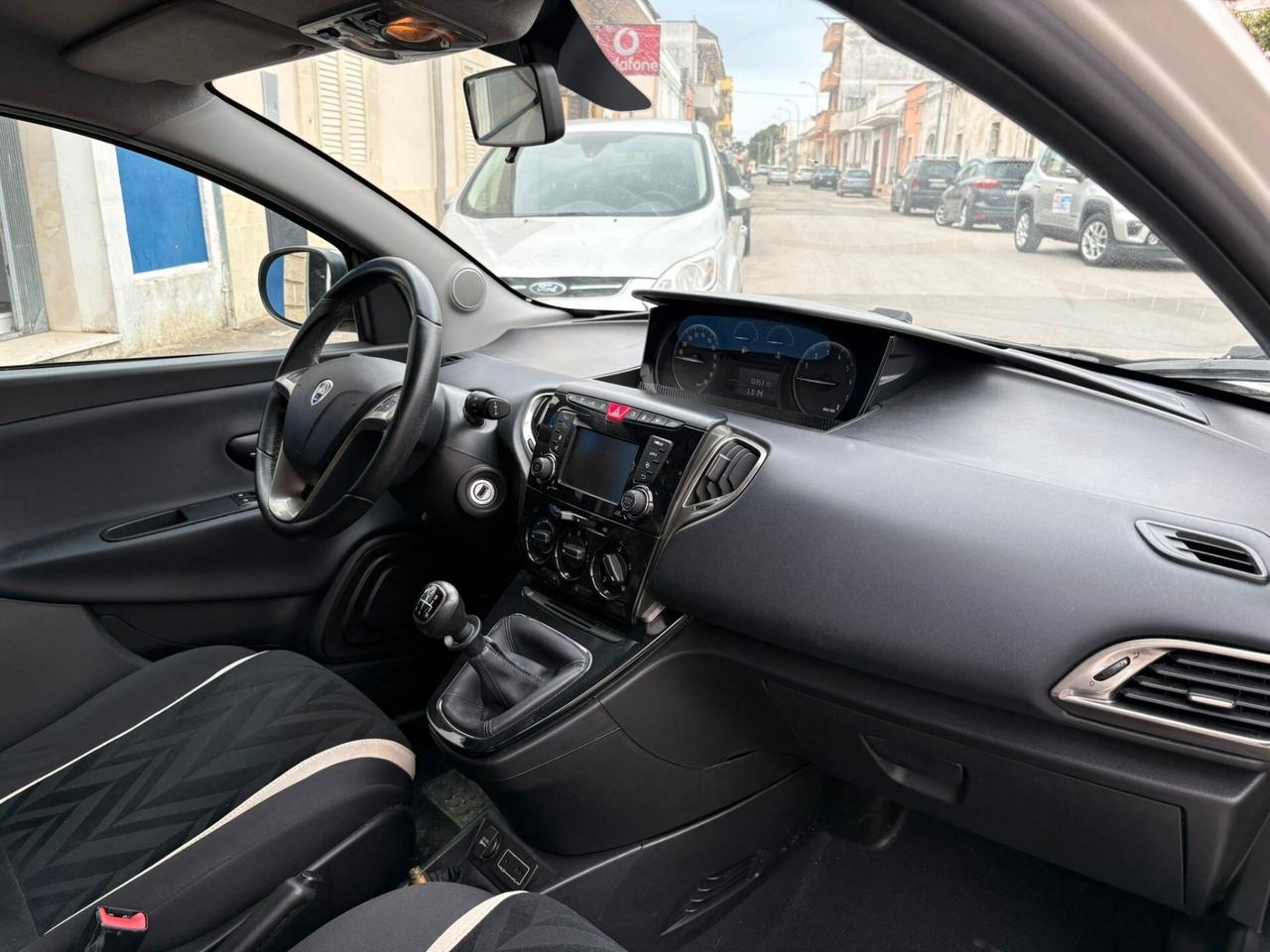 LANCIA YPSILON 1.2 BENZ-GPL CASA MADRE DICEM 2016 103000 KM PERFETTA