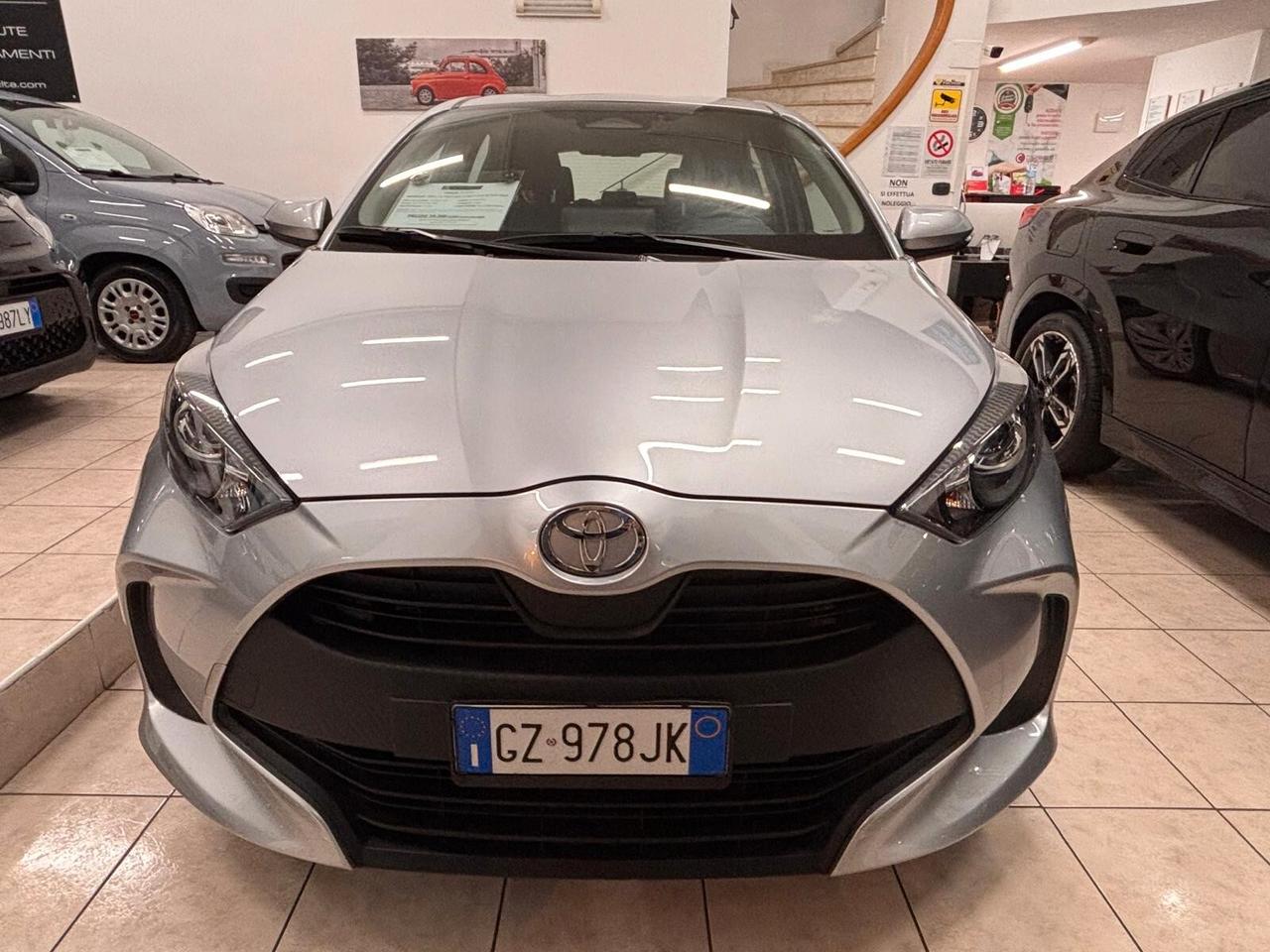 Toyota Yaris 1.5 Hybrid 5 porte Active Business Pack