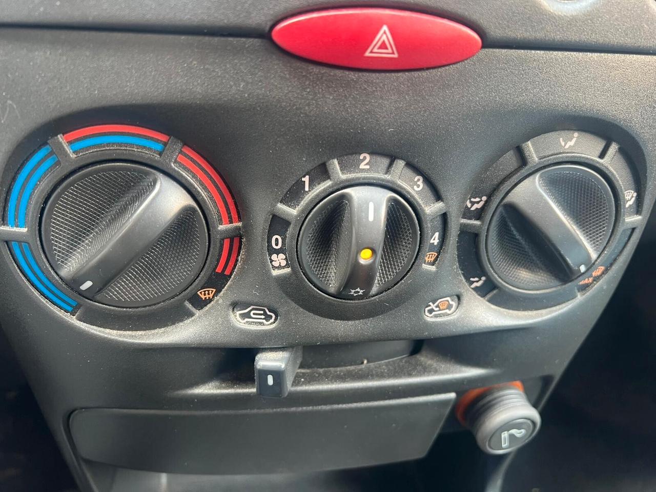 Fiat Punto 1.2 5 porte Active Natural Power