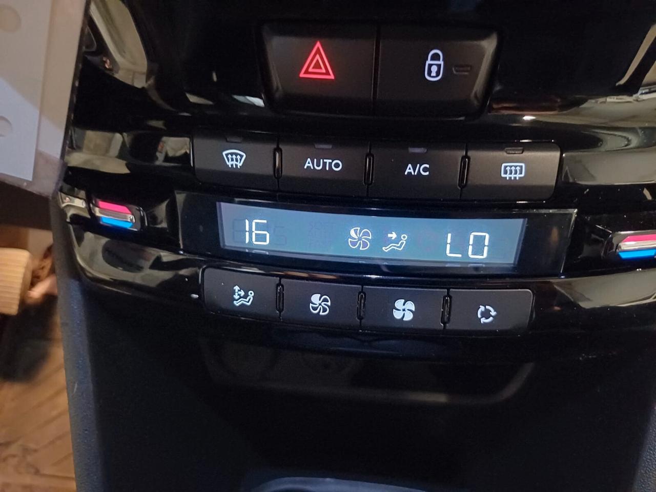 Peugeot 208 1.6 e-HDi 92 CV Stop&Start 5 porte Allure