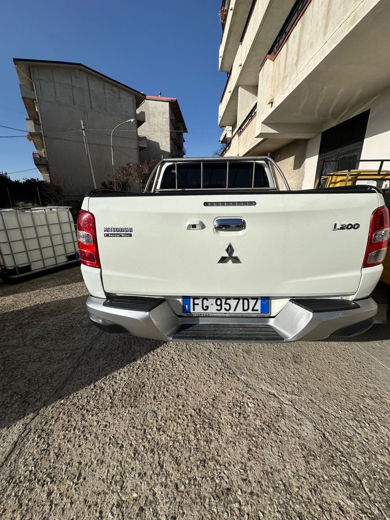 Mitsubishi L200 2.4, 154cv, 4x4