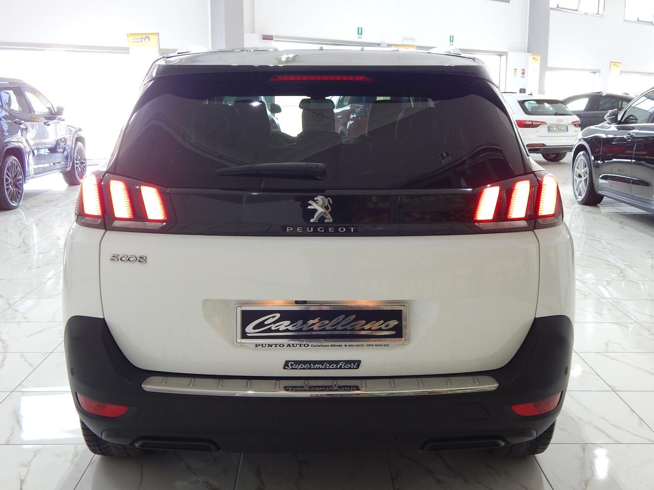 Peugeot 5008 1.5 bluehdi Allure EAT8 S&S NAVI-PELLE-PARK-RADAR-LED