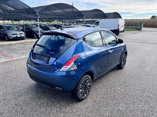 LANCIA Ypsilon 1.0 FireFly 5 porte S&S Hybrid Si